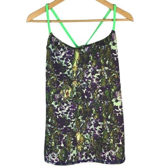 Lululemon women’s dancing warrior tank top size 8 - Picture 2 of 9